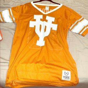 Texas longhorn vs pink jersey